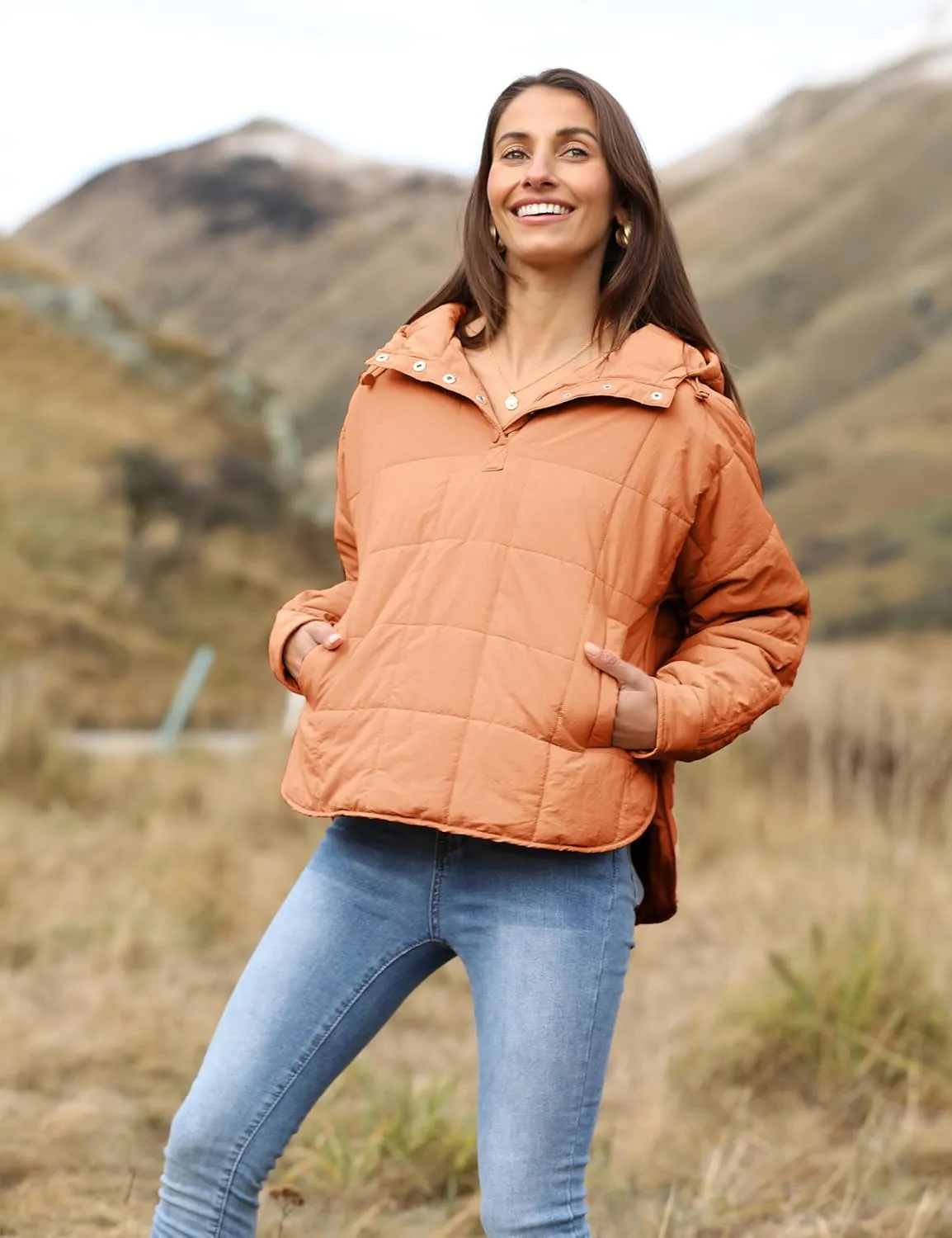 AMEBELLE Women's Oversized Hooded Puffer Jacket Quilted Jackets for Women Lightweight Winter Warm Padded Hoodies Coat
