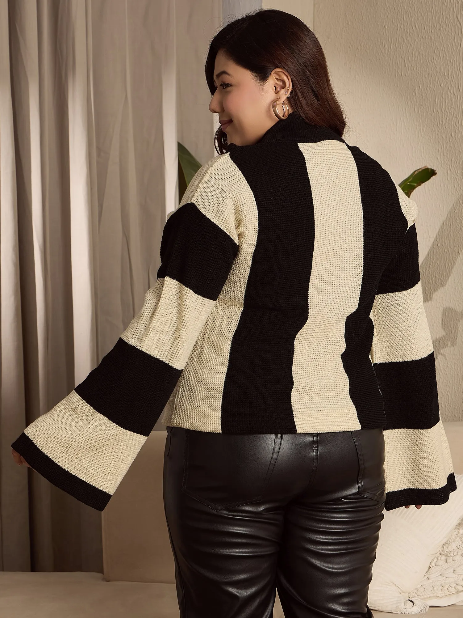 Berrylush Curve Women Black & White Frenchy Two-Tone Printed Turtle Neck Drop-Shoulder Sleeves Ribbed Hem Regular Sweater