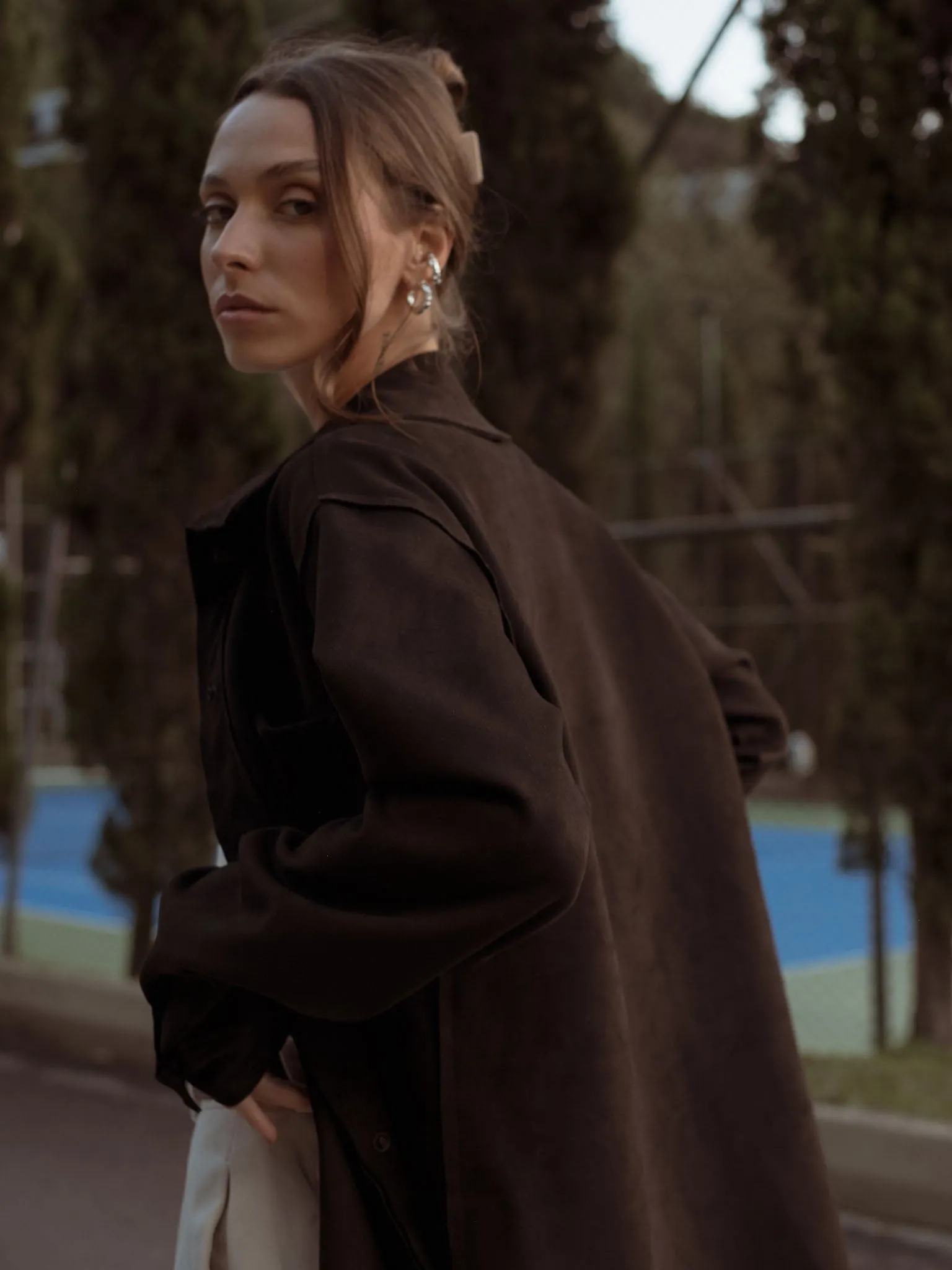 BLACK OVERSHIRT