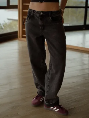 ESSENTIAL CLASSIC JEAN - DUSTY BLACK