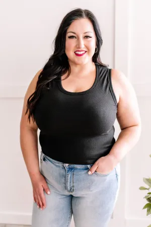 Sleeveless Layering Half Shirt In Dark Black