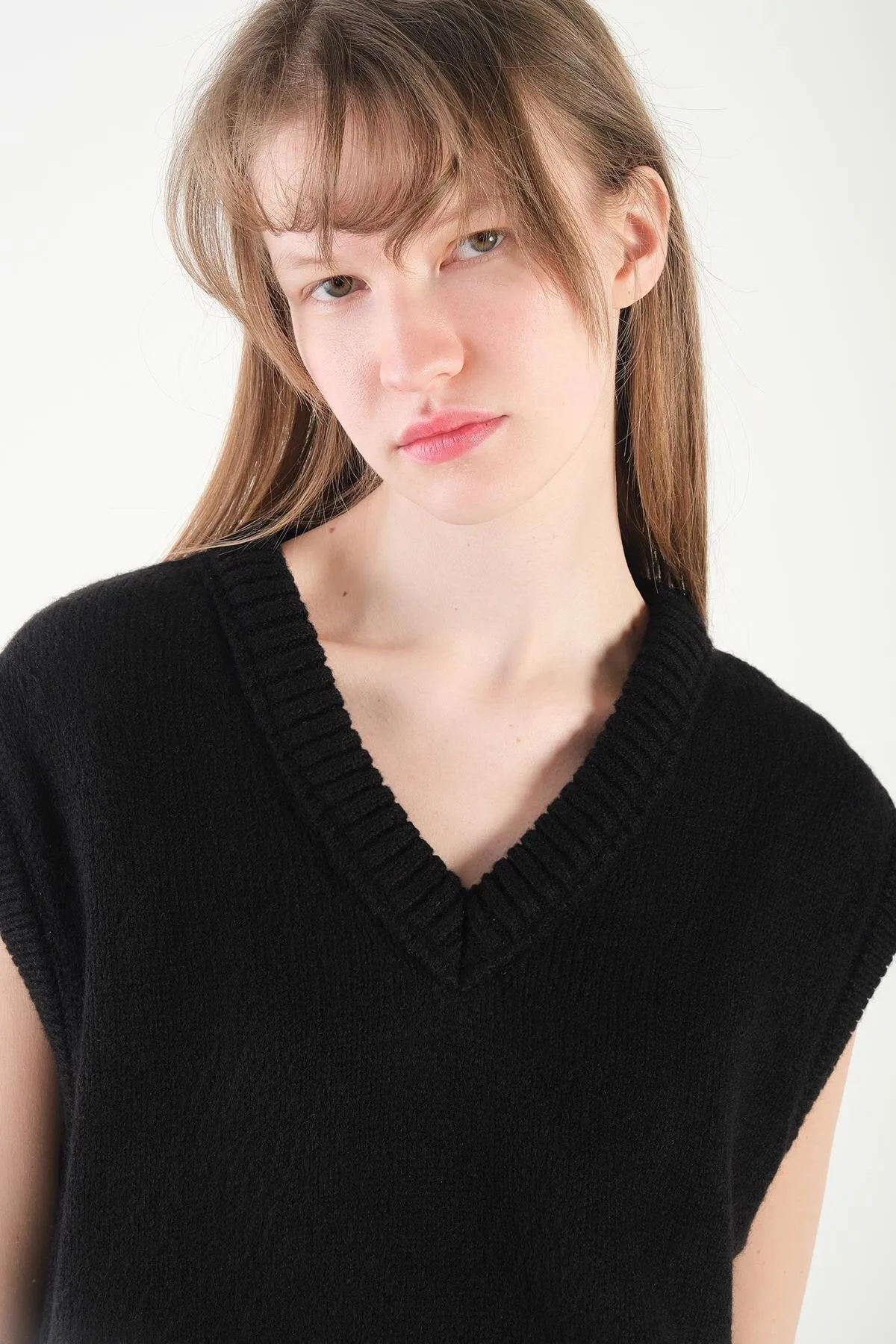 V-Neck Knit Vest